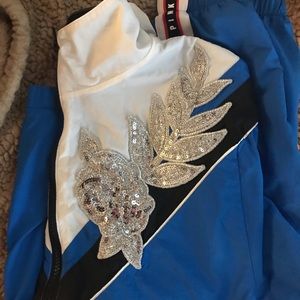 Size small Victoria’s secect wind breaker bling